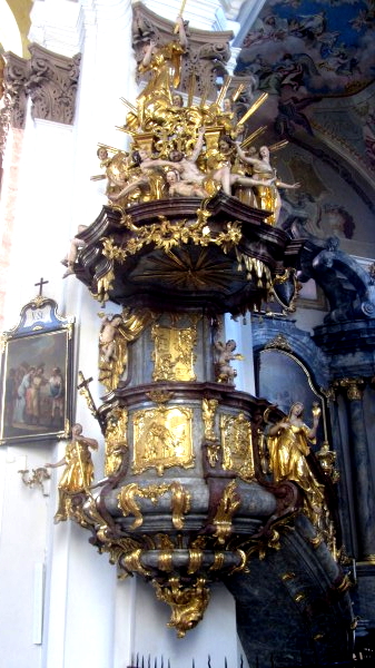 Basilika Mariatrost pulpit