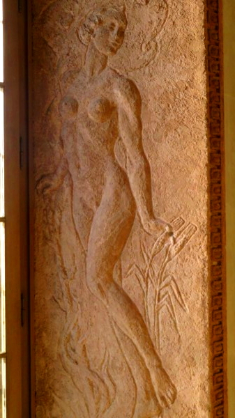 Stucco figure